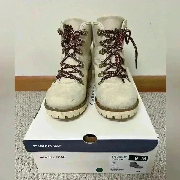 St. John's Bay Shoes - St. John's Bay Landson Boots 9 Womens Off White Faux Leather Lace Up Comfort